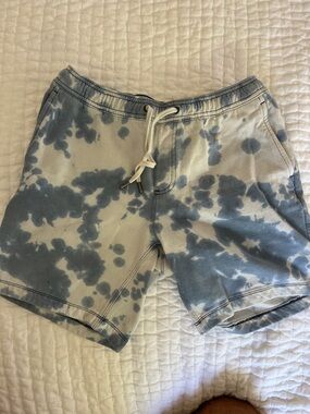 Onia Men's Blue Tie-Dye Shorts with Drawstring